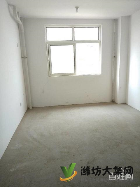 真賤，便宜124平大三室，龍泉太 陽城，送地下室，