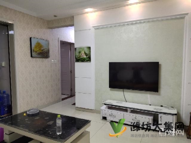 南關小學附近電梯洋房四樓精裝三室