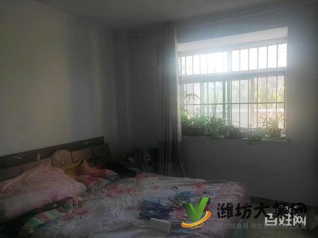 房子有證，外帶兩個超大露臺是個東山