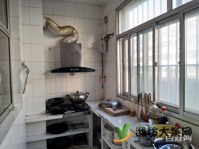 匯安小區 精裝三室兩廳兩衛 帶車庫 劃青云山小學 東埠中學