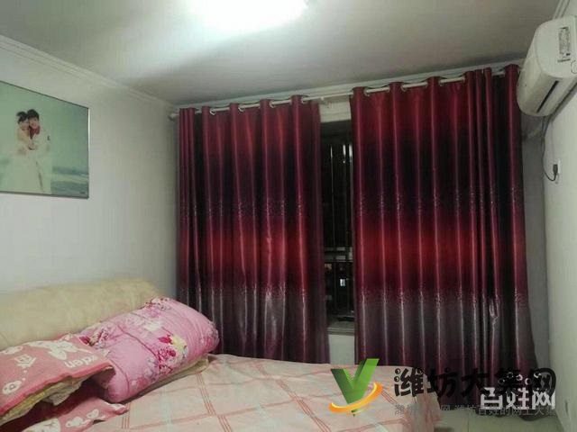 此房為結(jié)婚準(zhǔn)備，舒適三室，精裝修，現(xiàn)因換大房，找有