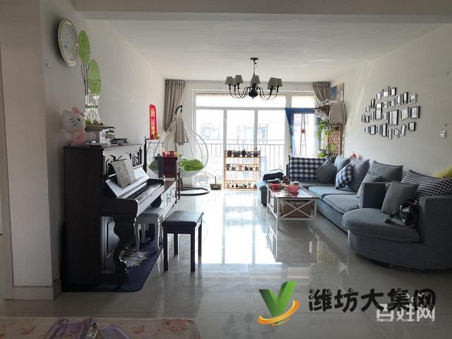 青云御景園，大H戶型，三室兩廳兩衛(wèi)