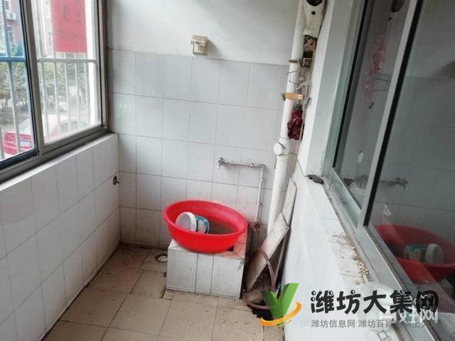 41萬(wàn)搶青云花園3室好房，多層1樓精裝，帶倉(cāng)庫(kù)，搶到賺到