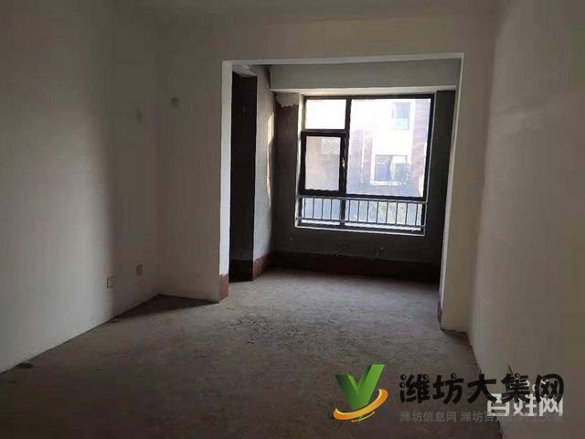 青云郡三室兩廳好房，毛培房給你更大的裝修空間，