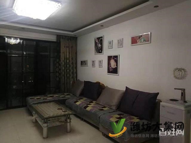 此房為結(jié)婚準(zhǔn)備，舒適三室，精裝修，現(xiàn)因換大房，找有