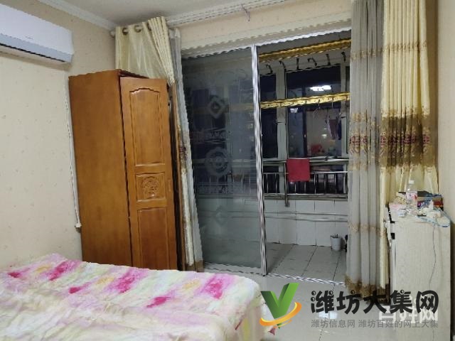 南關小學附近電梯洋房四樓精裝三室