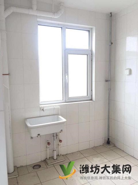 特價(jià)房！首付僅需10萬 濰城區(qū)政府旁電梯洋房134