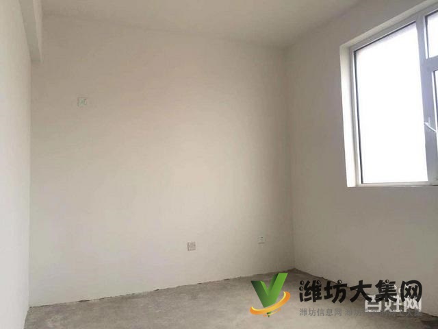 特價(jià)房！首付僅需10萬 濰城區(qū)政府旁電梯洋房134