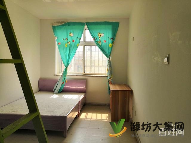 福滿園上下復(fù)式，精裝未住，四室兩廳帶倉庫